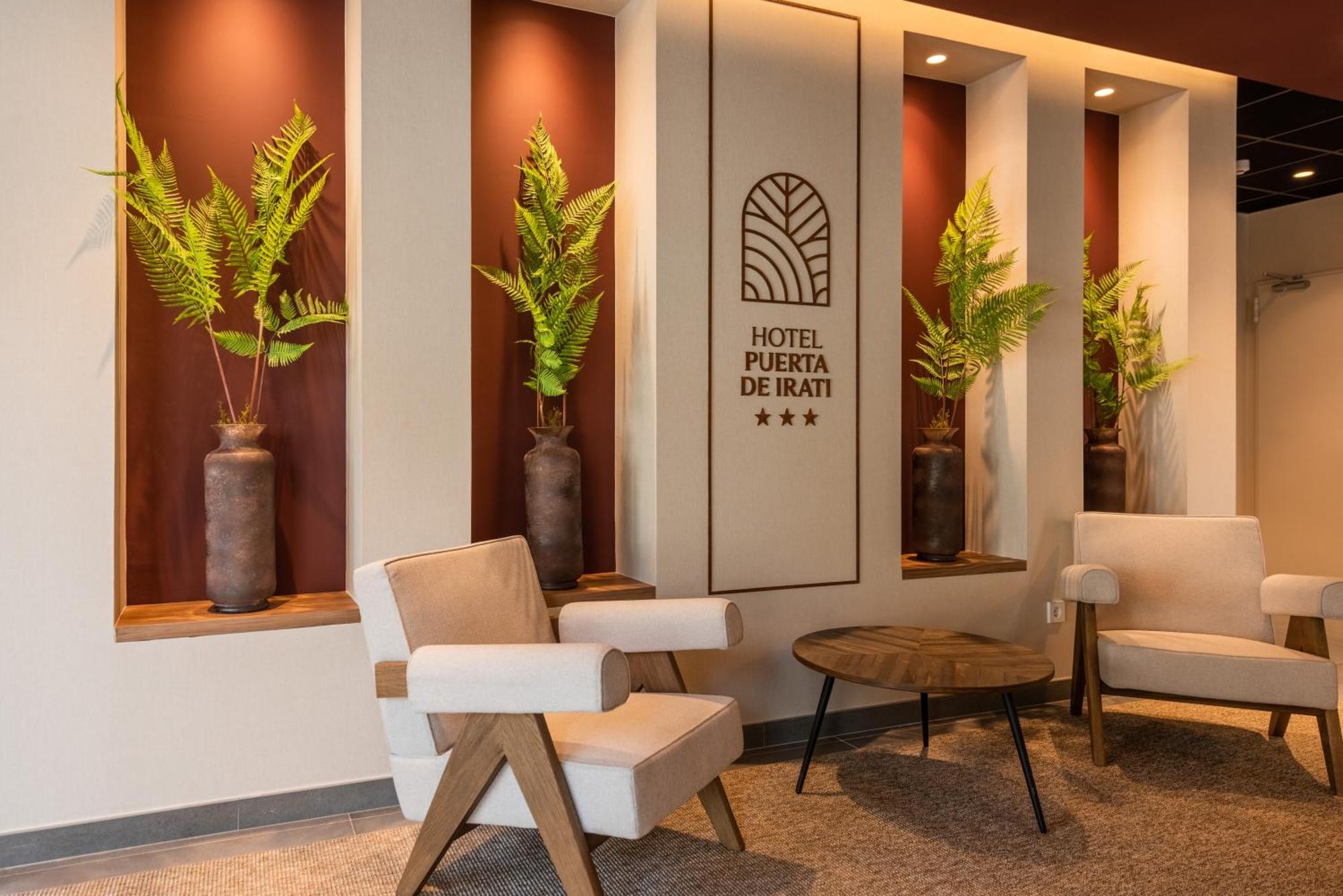 Silken Puerta De Irati Hotel Ochagavía Екстериор снимка