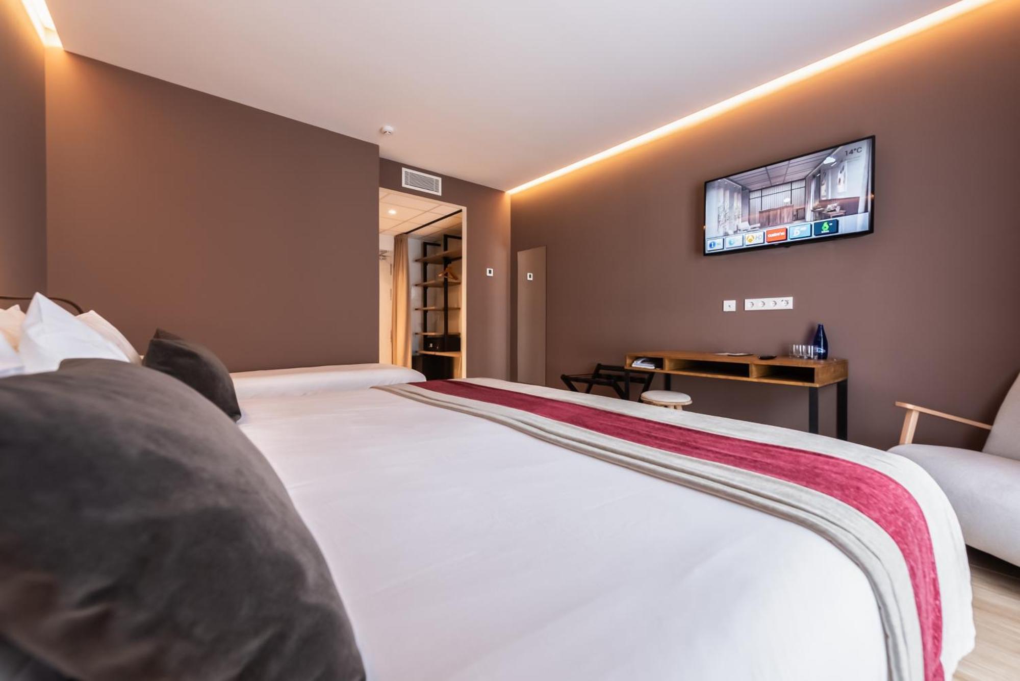 Silken Puerta De Irati Hotel Ochagavía Екстериор снимка